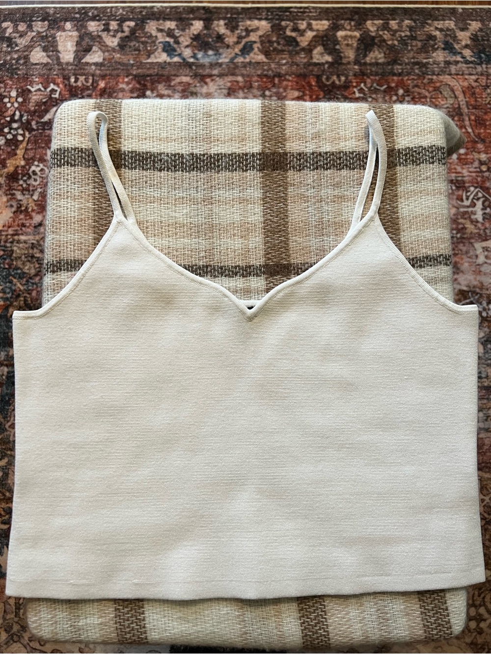 Express Body Contour White Cropped Cami Tank Top Size L